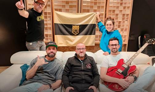 ¡Ya puedes escuchar nuestra canción!